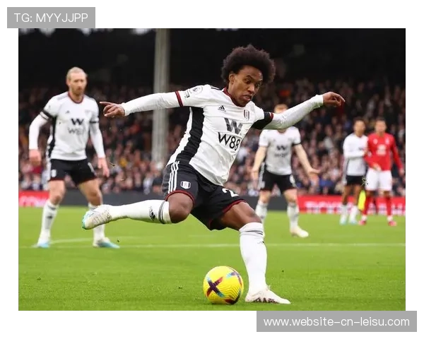 富勒姆战术限制曼联边路，伊沃比自由人角色成关键