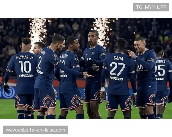 马赛2-2巴黎FC一役裁判两次判点，门将鲁利犯规成转折点